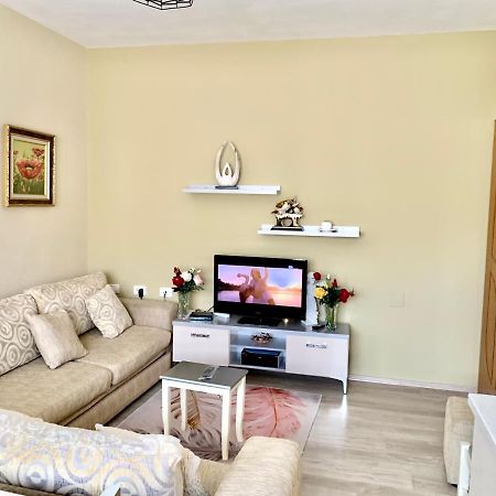 Syzo Apartments Pogradec Eksteriør billede