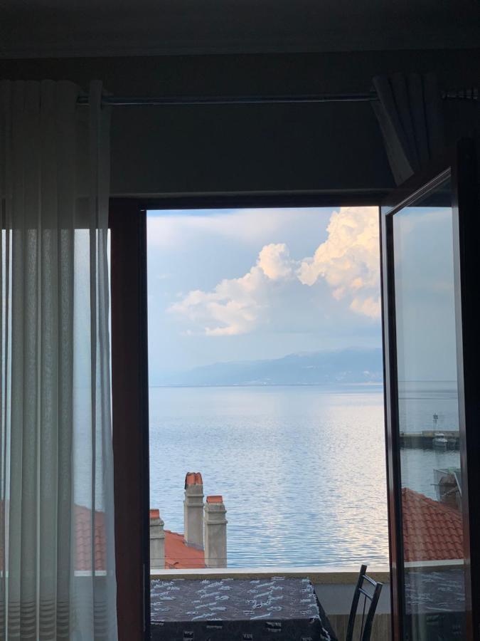 Syzo Apartments Pogradec Eksteriør billede