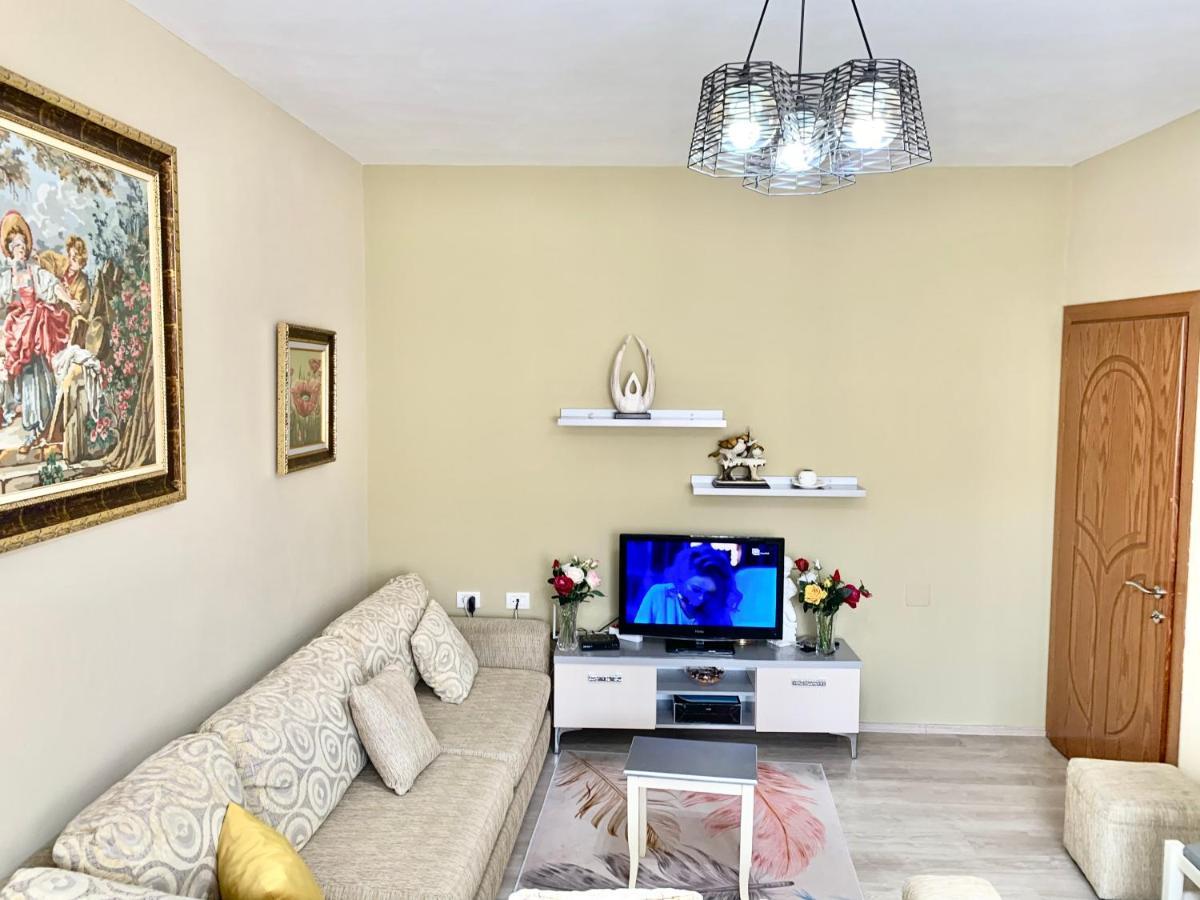 Syzo Apartments Pogradec Eksteriør billede