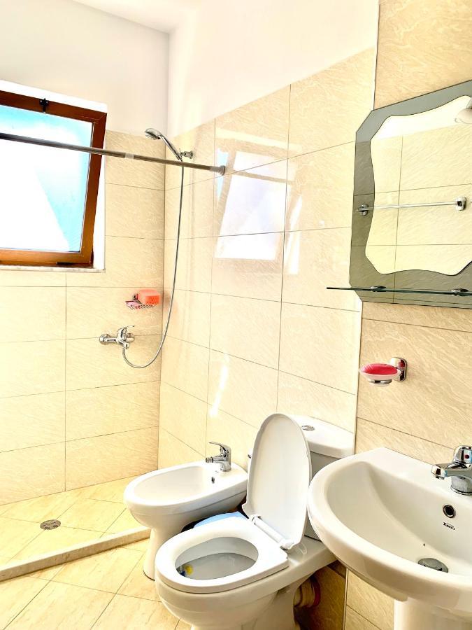 Syzo Apartments Pogradec Eksteriør billede
