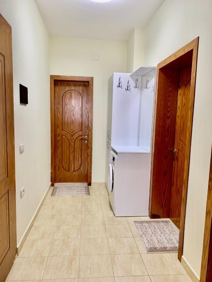 Syzo Apartments Pogradec Eksteriør billede