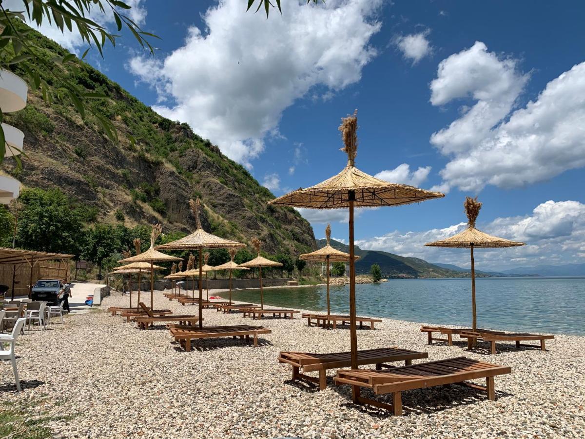 Syzo Apartments Pogradec Eksteriør billede