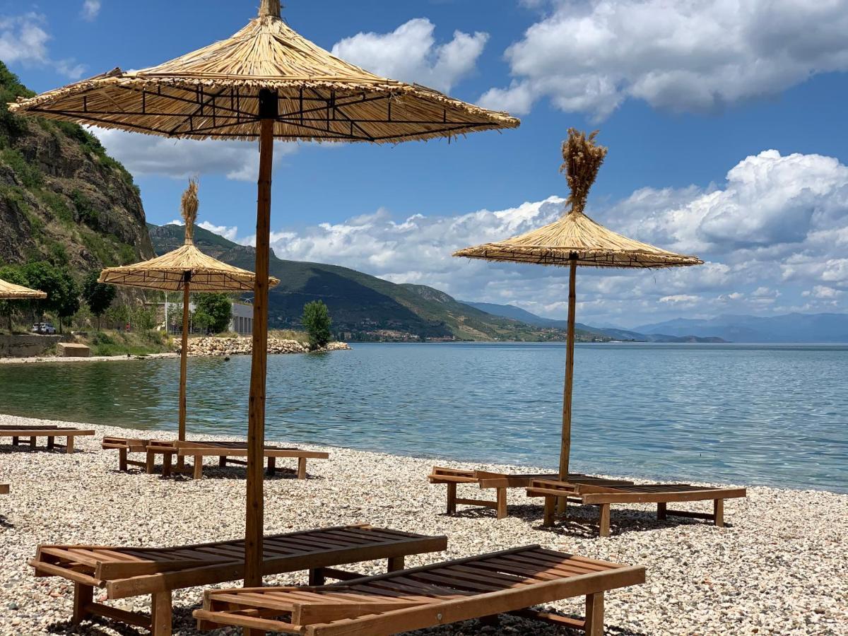 Syzo Apartments Pogradec Eksteriør billede
